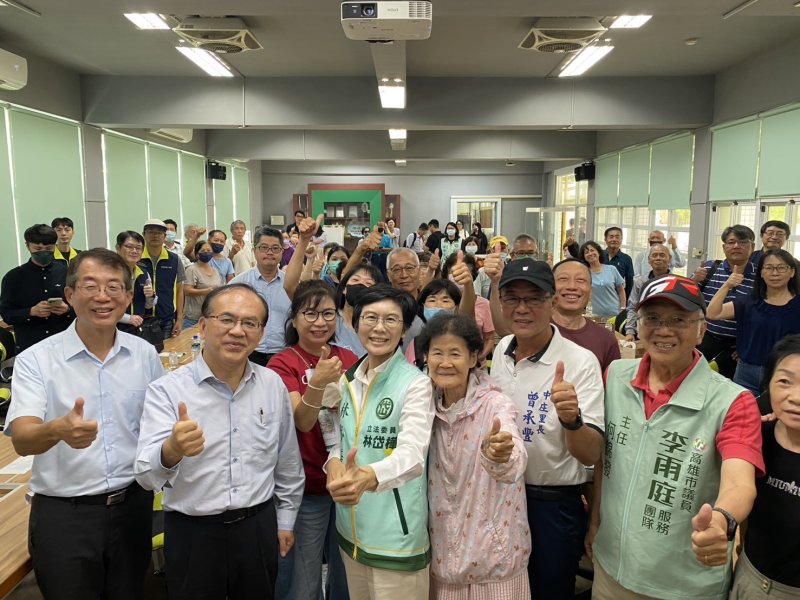 拒當塞車白老鼠！林岱樺揪交通部次長看大寮車流 現場敲定跨部會同步加速流程